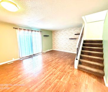 18080 93 Avenue Northwest - Photo 2