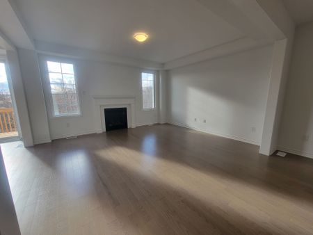 For Lease - 3422 Braeside Way, Pickering, Ontario - Photo 4