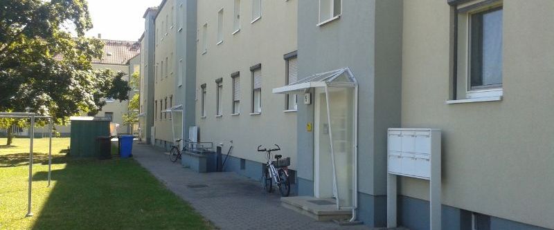 Nachmieter gesucht ! 2 Zimmer-Wohnung im Erdgeschoss in beliebter Wohnlage mit Balkon in Merseburg - Photo 1