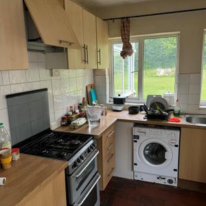 4 bedroom house to rent - Photo 2