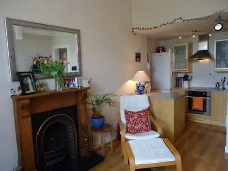 1 bedroom flat to rent - Photo 2