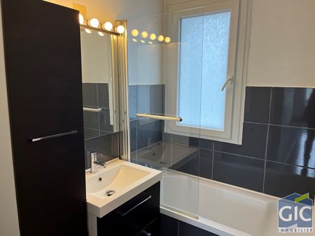 Location Appartement 2 pièces 41m² - Photo 4