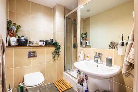 1 bedroom flat to rent - Photo 5