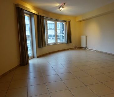 Lichtrijk hoekappartement met 2 kamers, ruim terras met prachtig zi... - Photo 1