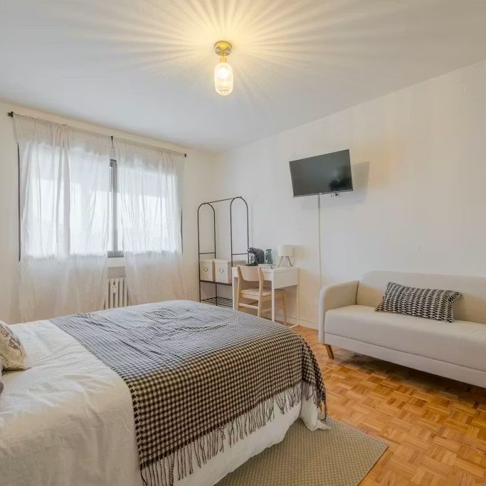 Avenida de Brasilia, Madrid, Community of Madrid 28028 - Foto 1