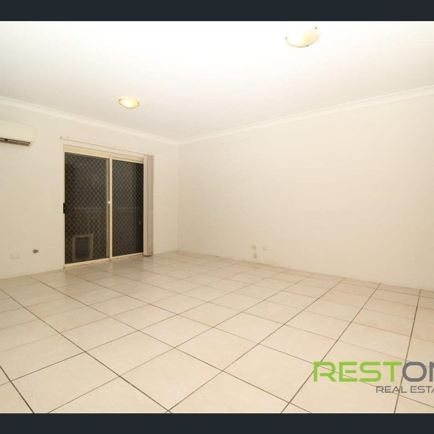 SPACIOUS APARTMENT IN CONVENIENT LOCATION - Photo 1