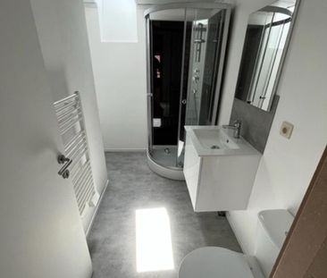 Maison entièrement rénovée à 6041 Gosselies - Photo 5