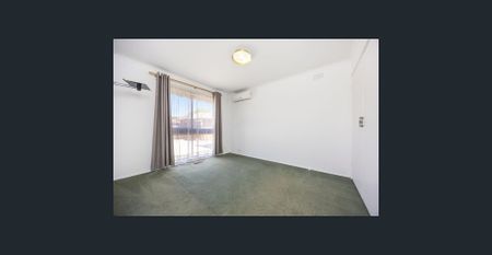 LIGHT BRIGHT AND QUIET - Photo 3