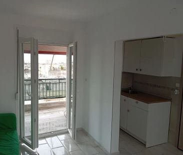 Studio/Γκαρσονιέρα για ενοικίαση Κάτω Αναγέννηση (Νεάπολη) - Photo 4