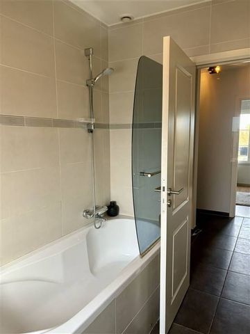 Appartement te huur - Photo 2