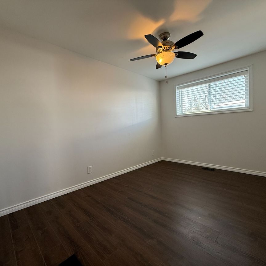 For Lease - 47 Davis Road Unit# Main, Aurora, Ontario - Photo 1