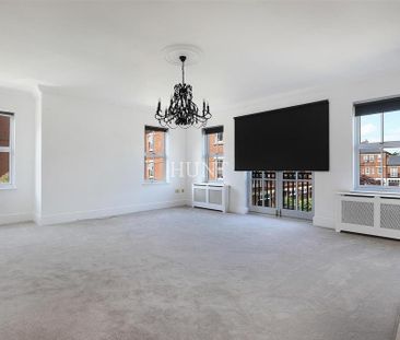 4 bedroom townhouse to rent - Photo 5