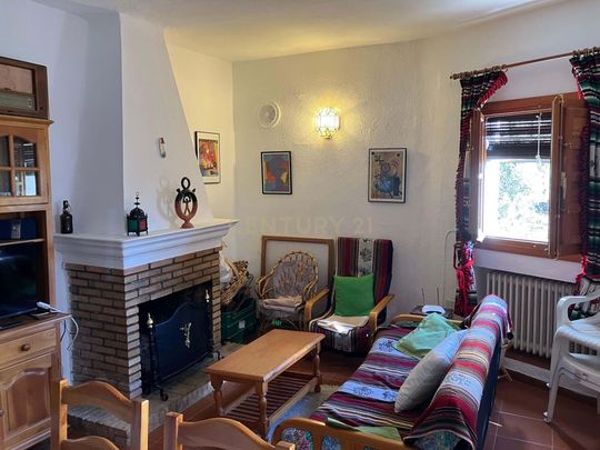 Bubión, Andalusia - Photo 1