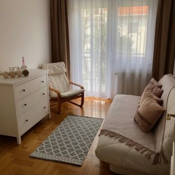 Hűvösvölgyi út - Photo 1