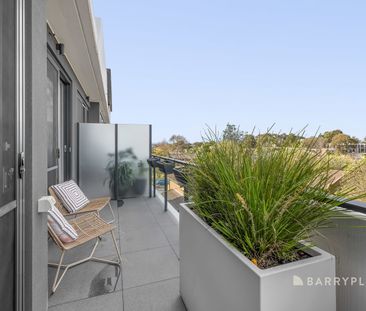 Luxurious Fully Furnished Apartment - Photo 6