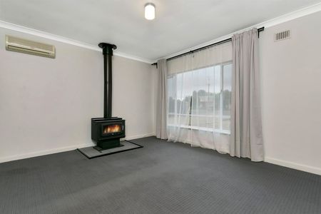 28 Bailey Road - Photo 3