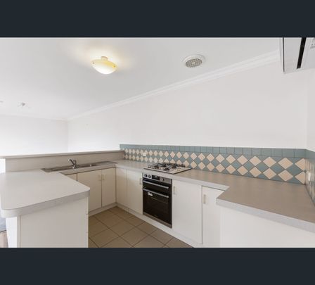 2A Sandown Road, Ascot Vale, Vic 3032 - Photo 1