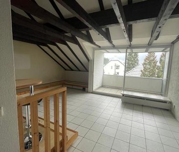 Loft-Feeling statt Standardwohnung: Maisonette mit Charakter - Photo 1