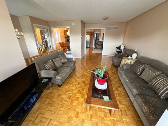 For Lease - 131 Colombo Crescent, Vaughan, Ontario - Photo 1