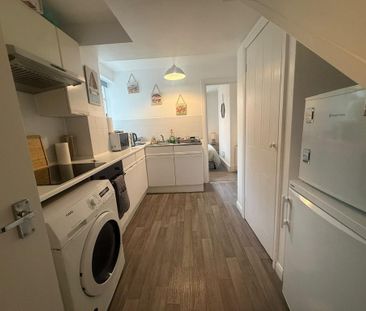 2 bedroom terraced house to rent - Photo 6