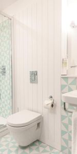 1 bedroom serviced apartment to rent - Photo 4