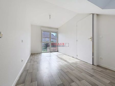 Maison t6 avec jardin et garage - Photo 3