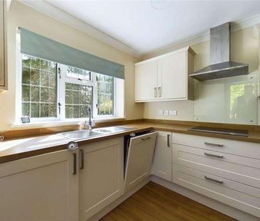 Mulfords Hill, Tadley, Hampshire, RG26 - Photo 2