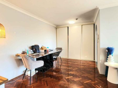 Modern Strathfield Living - Photo 5