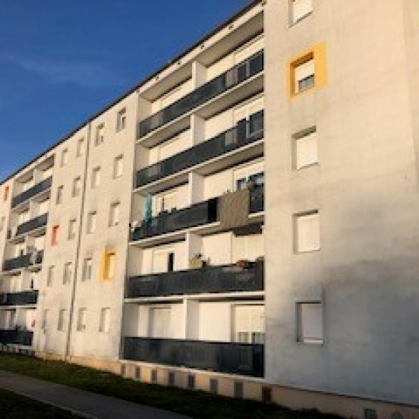 Location : Appartement 4 pièces 67 m2 – VALENTIGNEY - Photo 1