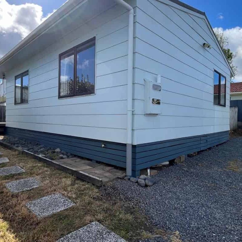 Comfortable & Private Living - Photo 2