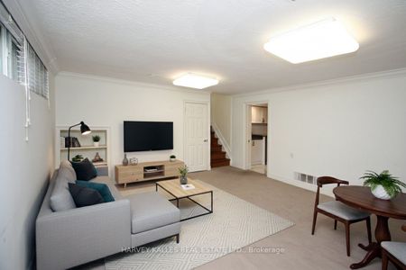 For Lease - 140 Wedgewood Drive, Toronto, Ontario - Photo 3