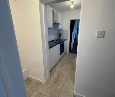 2 Bed Terraced House, Bowles Street, L20 - Photo 2