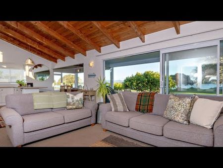 Cute 2 Bedroom, 1 Bathroom on Harbour Road - Photo 5