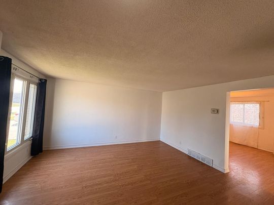 For Lease - 106 Hillmer Road, Cambridge, Ontario - Photo 1