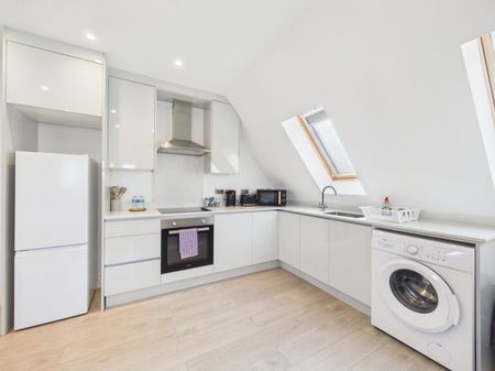 Desford Way, Ashford, Surrey,TW15 - Photo 2