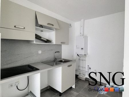 T2 AVEC BALCON ET PARKING - Photo 4