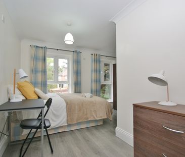 Room in a Shared House, Carlisle Avenue, W3 - Photo 1