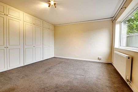 Great North Road, Barnet - Photo 2