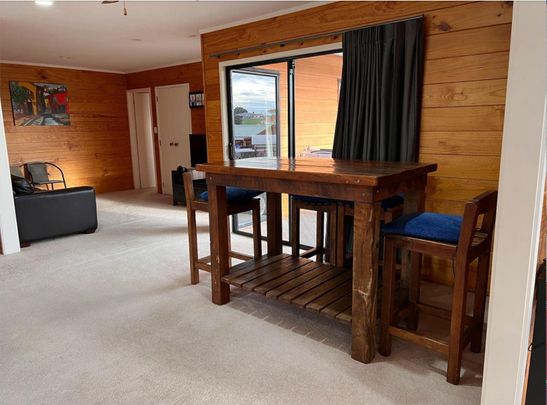 3 bed 2 bath with free cat ! - Photo 1