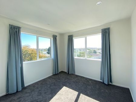 Spacious 4-Bedroom Family Home in the Heart of Howick - Photo 3