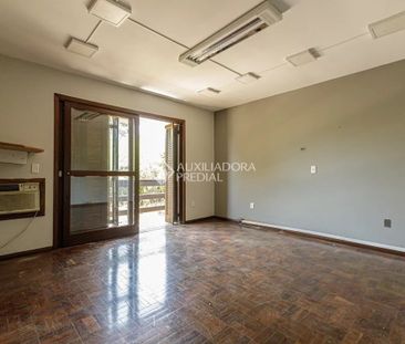 Casa com 3 quartos e 240m² para alugar em Jardim Planalto, Porto Al... - Foto 5