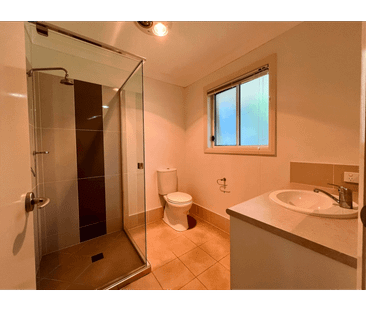 Spacious & Comfortable Family Home - Photo 6