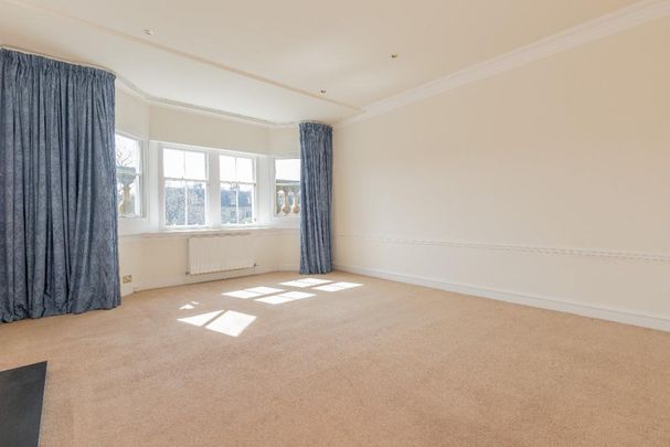 4 bedroom flat to rent - Photo 1