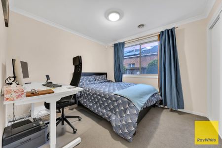 North-East Facing Beauty - Where Style Meets Convenience in Tarneit! - Photo 4