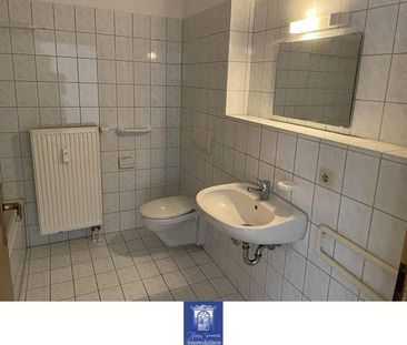 Gemütliche Wohnung ... Bad mit Wanne ... separate Küche! - Foto 4
