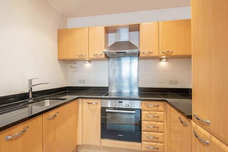 2 bedroom flat to rent - Photo 5