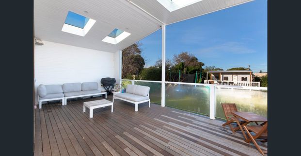 Style, Comfort & Modern Living - Photo 1