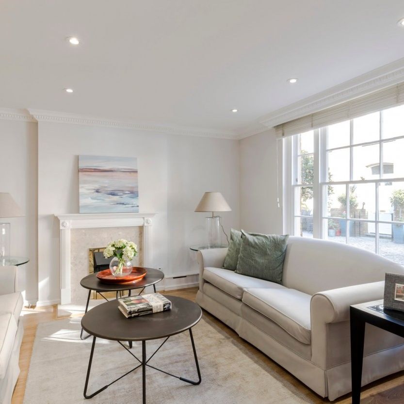 Beverston Mews, Marylebone, London, W1H - Photo 1