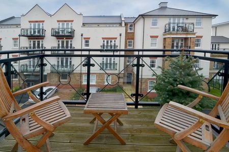 2 bedroom apartment to rent - Photo 2