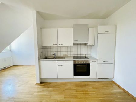 ++ZENTRALE LAGE++ Helle 2-Zimmer-Wohnung mit Schlossbergblick - Photo 4